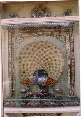 u44/subroto_sen/medium/34419907.Peacock_UdaipurPalace.jpg