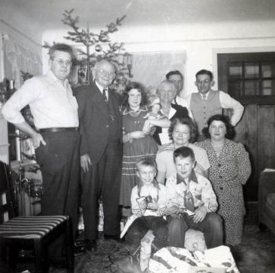 F0400-004-0005_Dec_25_1949.jpg