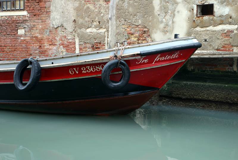 Boats on side canals