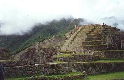 Amanhecendo em Machu Pichu