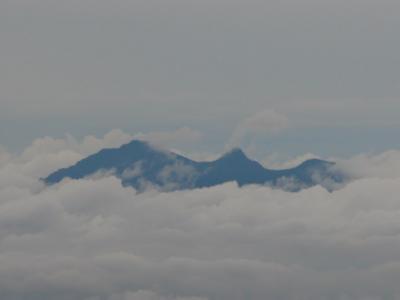 Tam-Dao-mountain-in-cloud.jpg