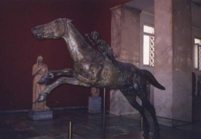 u44/ystasino/medium/28630347.TheJockeyOlympiaMuseumJune2001.jpg