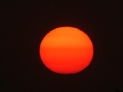 u45/10kzoomfz/medium/28899978.047TL55SunSpotNoFilt.jpg