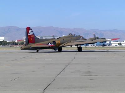 B-17 Taxi to Run-up Area s.jpg