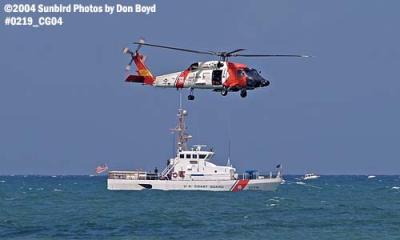 2004 - Coast Guard HH-60J Jayhawk #6025 and CGC BLUEFIN (WPB 87318) Air & Sea Show - Coast Guard and aviation stock photo #0219