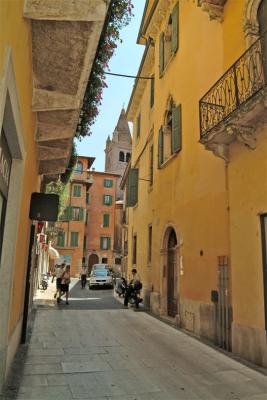 Alley of Verona