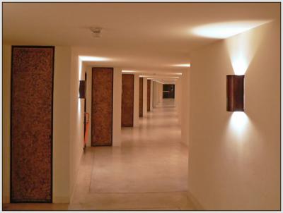 0013.jpg - Corridor to Deluxe Room