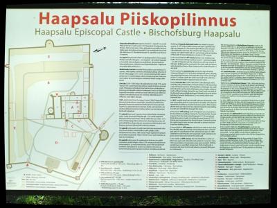 004 Haapsalu bishop's castles ruins.jpg