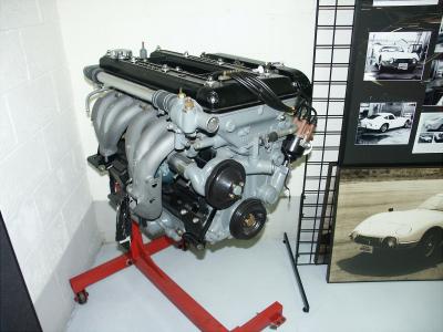 Toyota 2000 GT engine