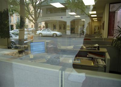 u45/beaucamera/medium/29229281.PhotographersReflection.jpg