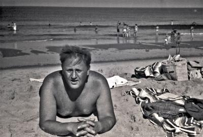 37-32,Dave,beach.jpg