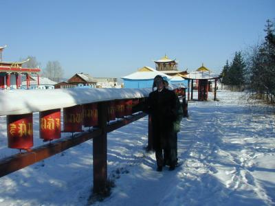 u45/blinkje/medium/29594071.UUMonastry04.jpg