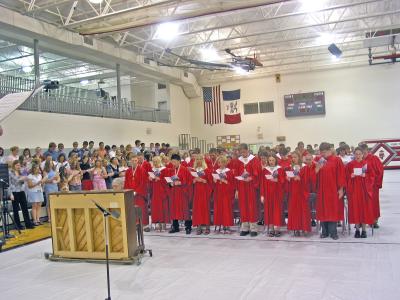 Sioux Central Graduates and Choir at Worship