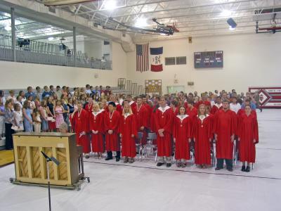 Sioux Central Graduates and Choir