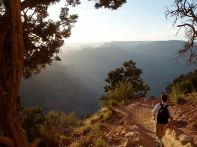 Starting down South Kaibab trail