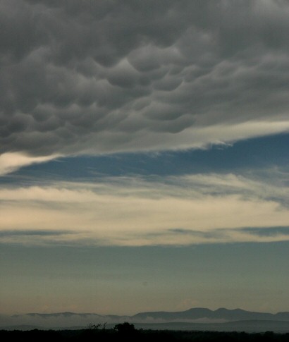 24 May 2004 - mammatus over the catskills