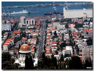 u45/costi/medium/29378390.ViewofHaifaPortfromMt.Carmel.jpg