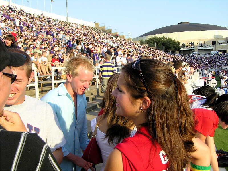 Fans East Side