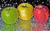 <b>Washing them Apples</b><br><i>by Vikas</i>