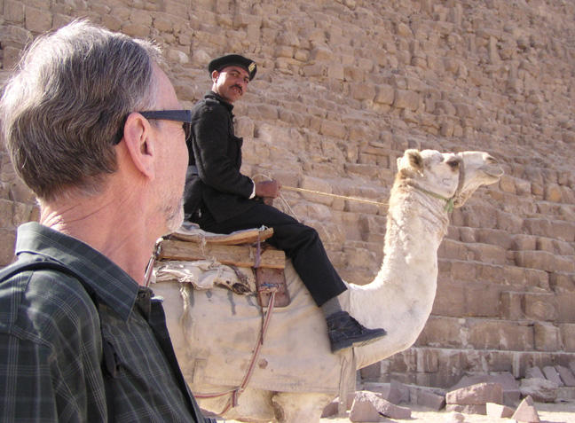Dick and the police at the pyramids.