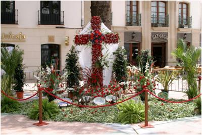 nerja plaza cross