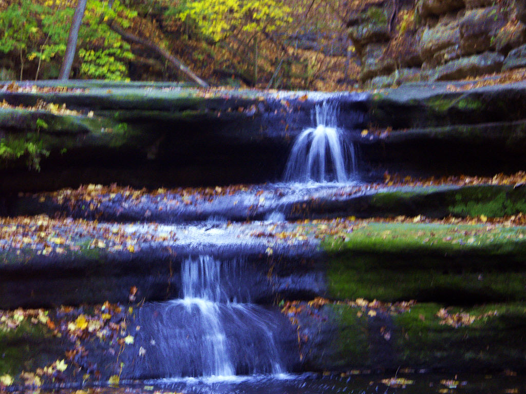 Matthiessen Small Waterfall.jpg