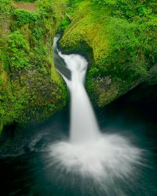 Punch Bowl Falls2w.jpg