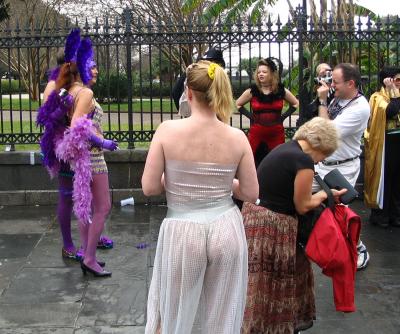 u45/don_may/medium/39791056.2005mardigras166.jpg