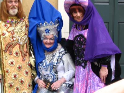 u45/don_may/medium/39791351.2005mardigras218.jpg