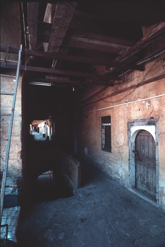 Istanbul inside a han 1