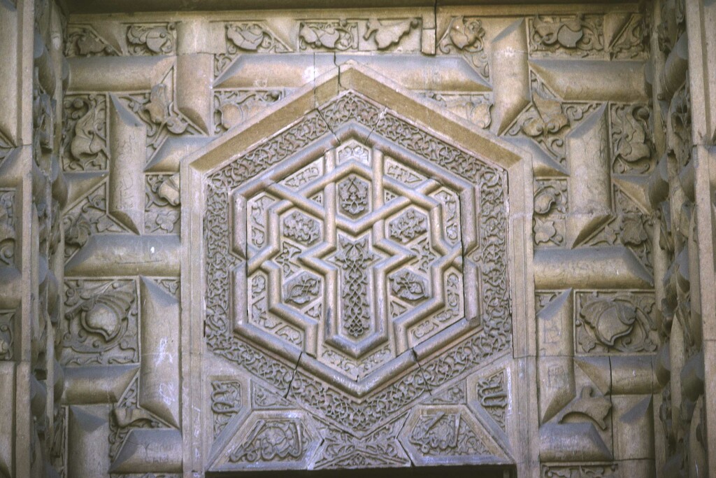 Divrigi Ulu Mosque detail 39b