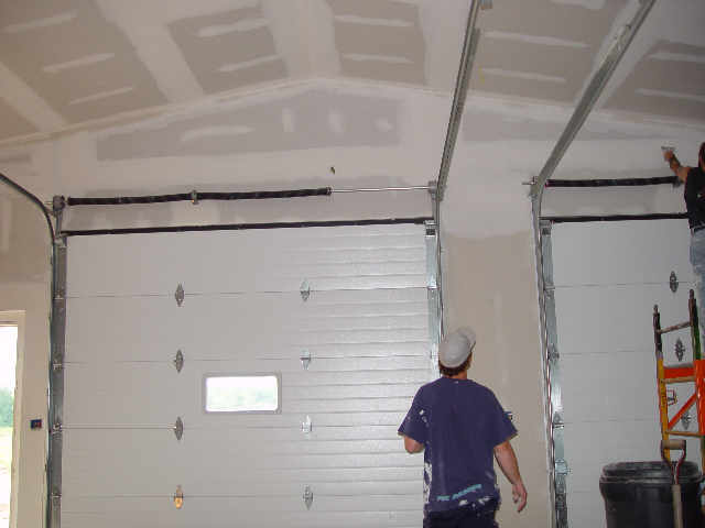 garage drywalled450.JPG