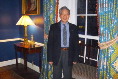 Many of the rooms at Gracie Mansion are painted blue or yellow.  Here I am in one of the blue rooms downstairs.