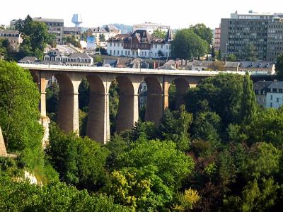 VIADUCT / PASSERELLE