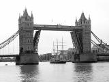 LONDON TOWER BRIDGE