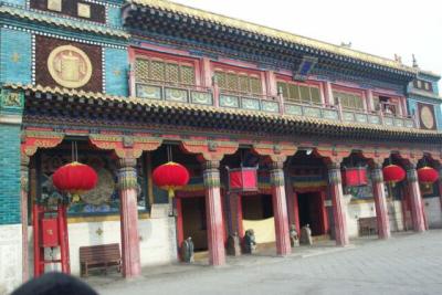 Xilituzhao Temple (Xilituzhao si, or Xiaozhao si), containing the residence of the 11th Grand Living Buddha...