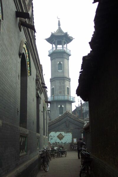 The Great Mosque (Qingzhen dasi),was built during the reign of Emperor Kangxi of the Qing Dynasty (1644-1911 AD)