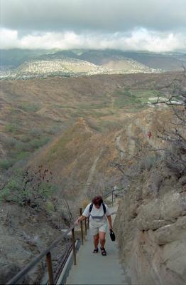 41C-18 Climbing Leahi