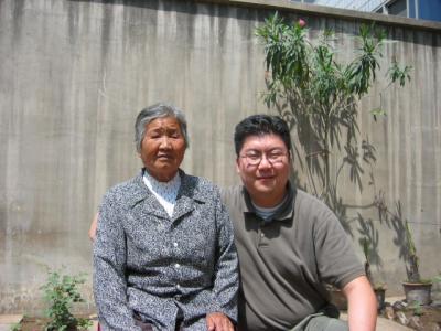 u45/grasshopper216/medium/29603184.Grandmotherssisterandme.jpg