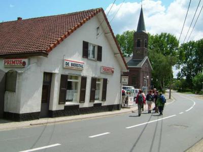 u45/hanswortel/medium/29333844.2004_0522Naareenwelverdiendterras0021.jpg