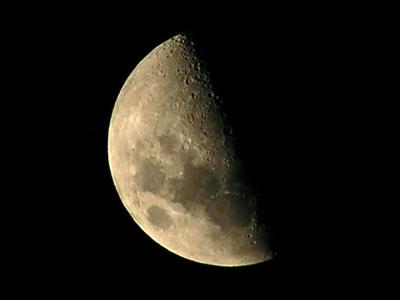 u45/hfalkner/medium/39844632.Moon.jpg