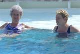 DSC01672 - Vicki and Muriel in the pool. Muriel in the pool??? Yep you're seeing right!