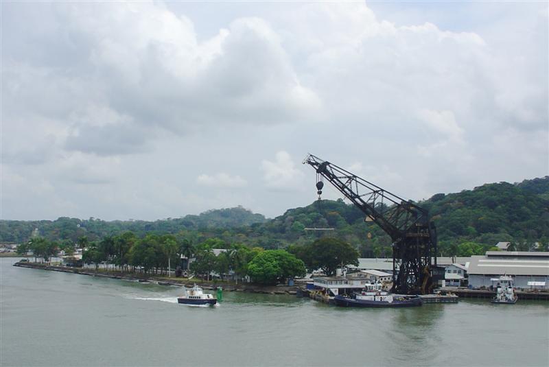 DSC01494 - The canal work area and the Hercules crane used to lift lock gates for repairs