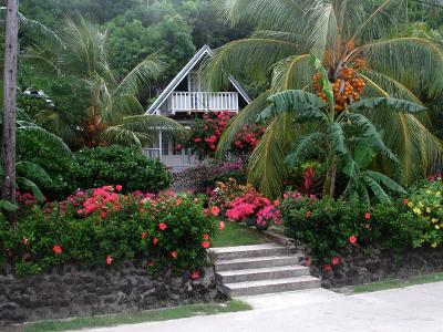 lovely house & garden, Maupiti
