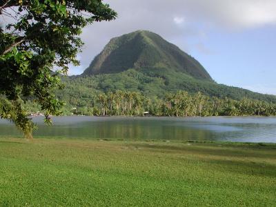  Huahine (April 28-May2)