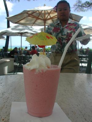 smoothie and waitress, courtyard cafe, Moana Surfrider, Waikiki