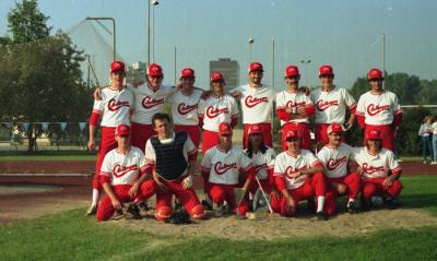 1986 Champions. I was away most of the 87 season, so there're not to many pictures.JPG