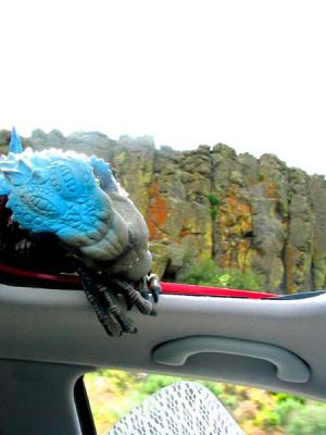 u45/josefiend/medium/29342876.festyjc.sunroof.attack2.jpg