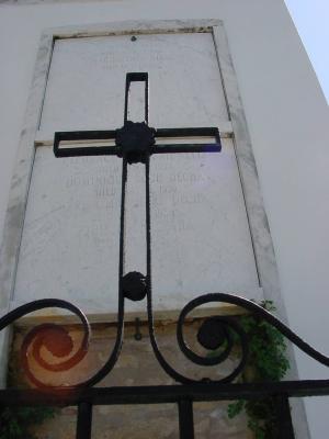 grave art. iron cross