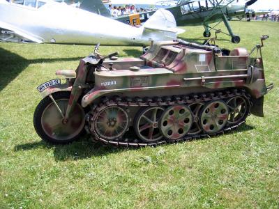 u45/kerosen/medium/29596952.AfrikaKorpsvehicule.jpg